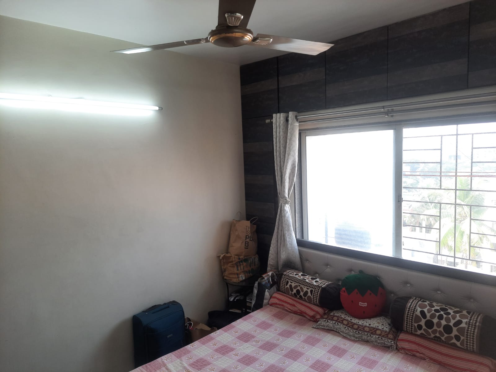 2 BHK 1300 Sq.Ft. Apartment in Riviera Society