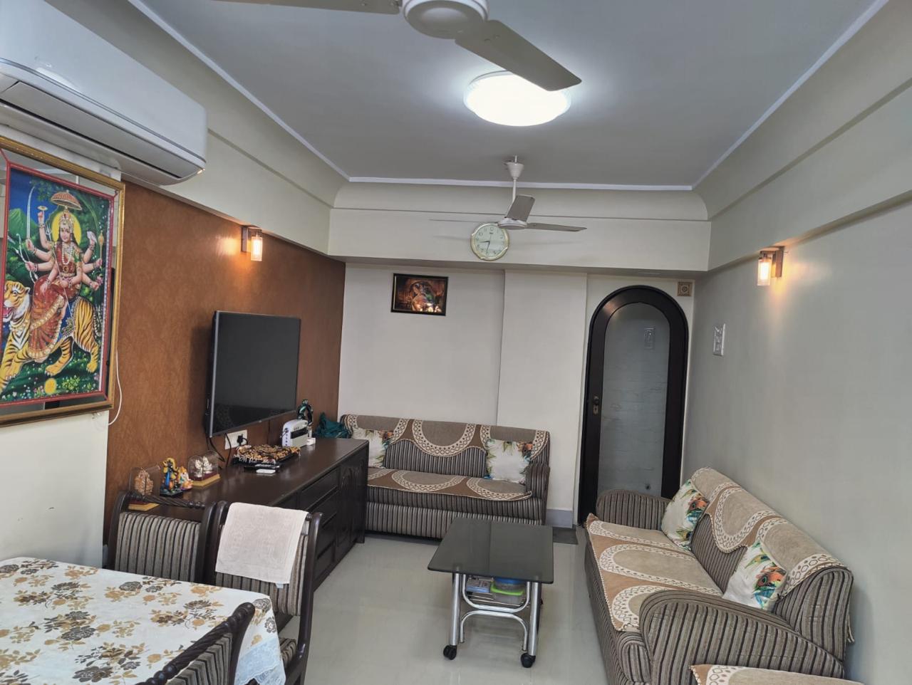 2 BHK 1290 Sq.Ft. Apartment in Lands End