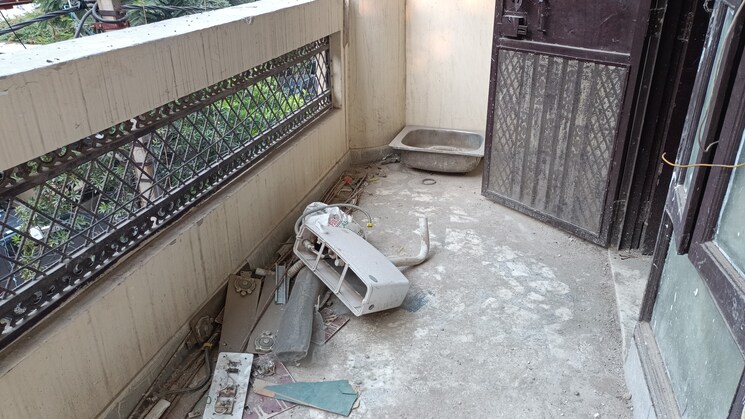 Balcony, vaishali sector 6 1 Bedroom 541 Sq.Ft. Builder Floor In Vaishali Sector 6 Ghaziabad 9383649