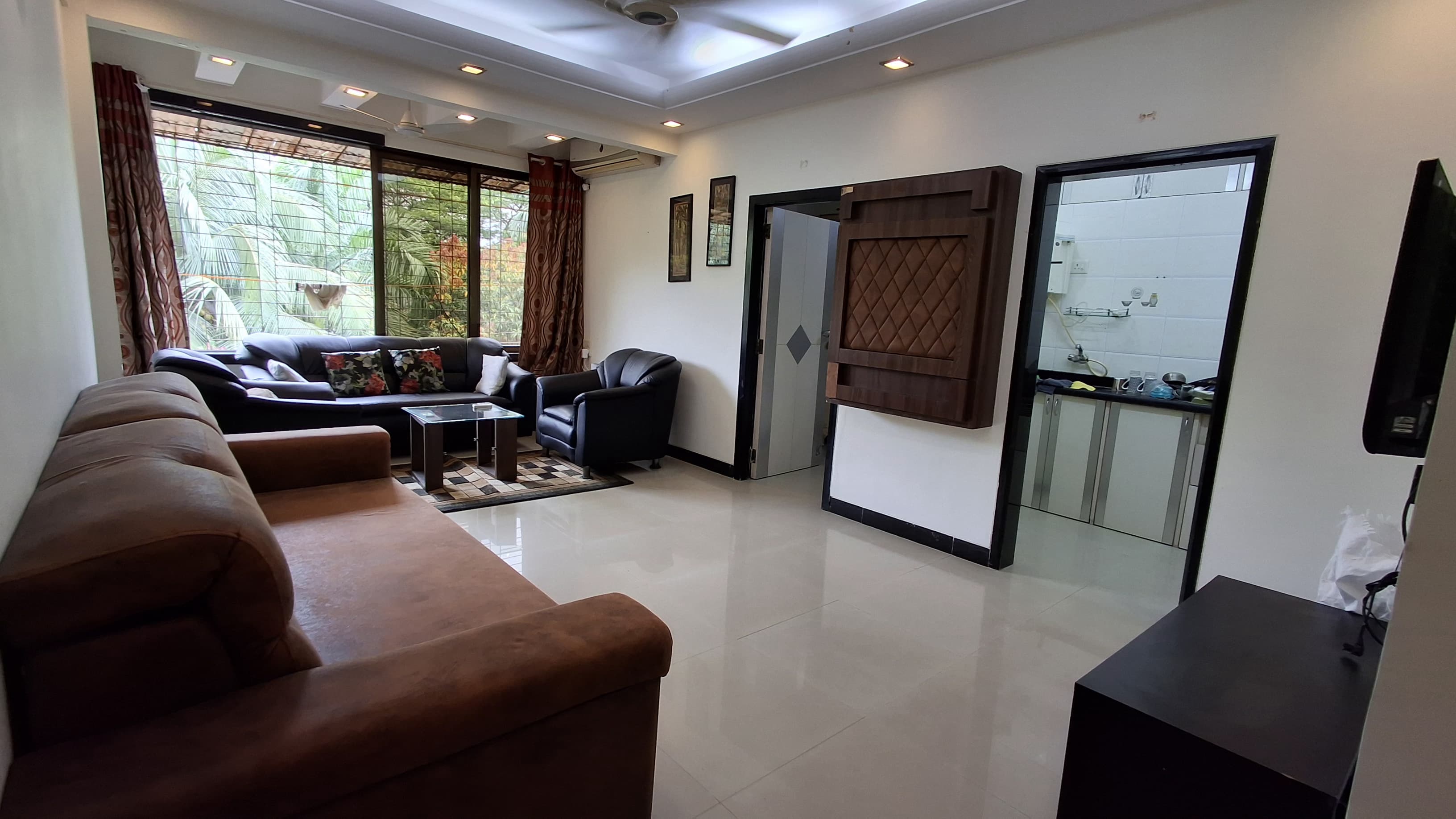 1.5 BHK Apartment For Rent in Near Versova Metro Statio