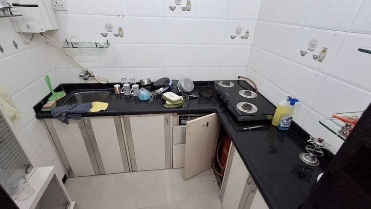 Kitchen, andheri west 1.5 Bedroom 600 Sq.Ft. Apartment In Andheri West Mumbai 9383631