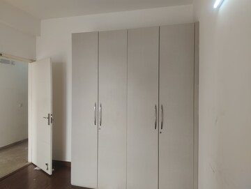 Furnished Amenities in 3 BHK Apartment at Mapsko Mount Ville, Sector 79 – for Rent