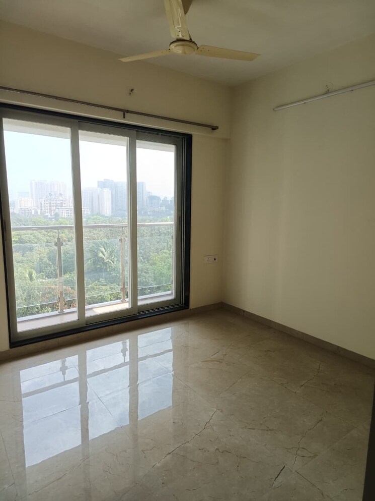 Room, mahavir-square 3 Bedroom 1250 Sq.Ft. Apartment In Manpada Thane 9383639