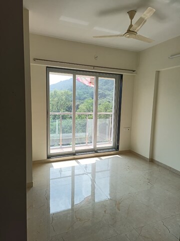 Room in 3 BHK Apartment at Mahavir Square, Manpada – for Rent