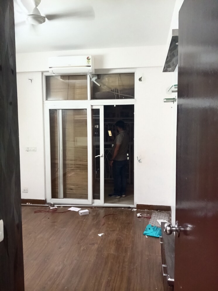 Kitchen, mahagun-mywoods 3 Bedroom 1370 Sq.Ft. Apartment In Sector 16c Greater Noida Greater Noida 9383678