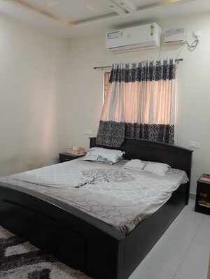 Bedroom in 3 BHK Independent House at Mowa – for Rent