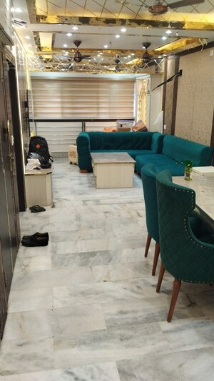 Living Room in 3 BHK Apartment at Ballygunge – for Rent