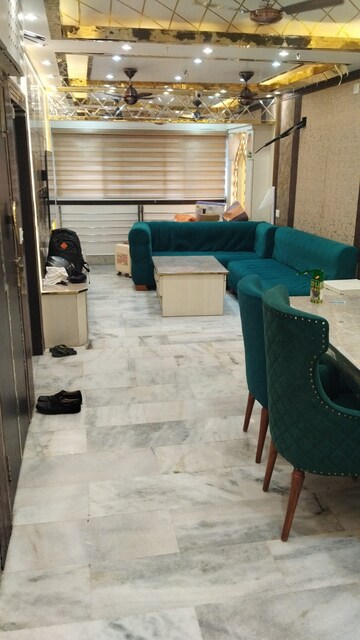 Living Room in 3 BHK Apartment at Ballygunge – for Rent