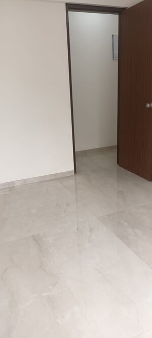 Room in 1 BHK Apartment at Abrol Signature, Malad West – for Rent