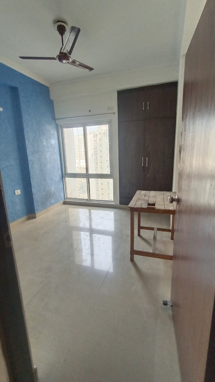 undefined, antriksh-golf-view 2 Bedroom 1140 Sq.Ft. Apartment In Sector 78 Noida 9383747
