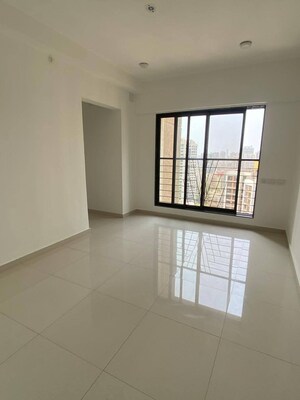 1 BHK Apartment For Rent in Lalani Grandeur, Goregaon East