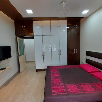 2 BHK Apartment For Rent in Raheja Atlantis, Lower Parel West