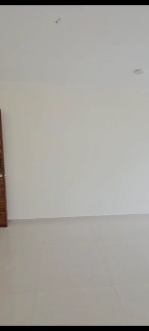 Room in 1 BHK Apartment at Jeevan Tara CHS, Vile Parle East – for Rent