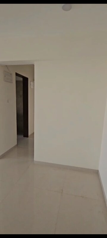 Room in 1 BHK Apartment at Jeevan Tara CHS, Vile Parle East – for Rent