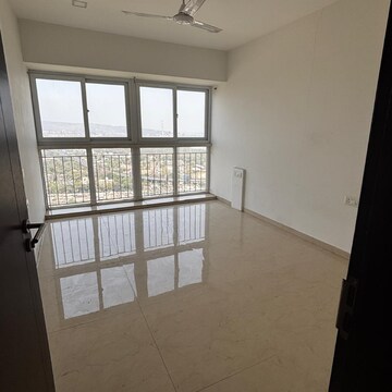 Room in 2 BHK Apartment at Ruparel Ariana, Police Line – for Rent