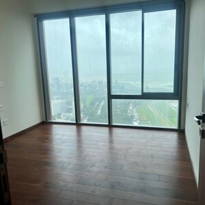 Room in 2 BHK Apartment at Lodha The Park Side, Kamala Mill – for Rent