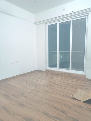 2 BHK Apartment For Rent in Rosa Manhattan, Ghodbunder Road