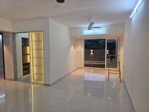 Room in 2 BHK Apartment at Seawoods – for Rent