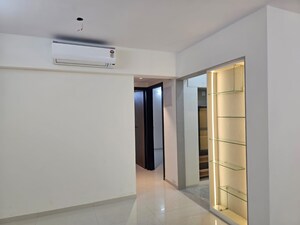 Room in 2 BHK Apartment at Seawoods – for Rent