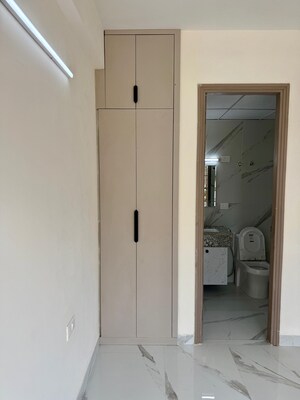 Building Lobby in 3 BHK Apartment at M3M Soulitude, Sector 89 – for Rent