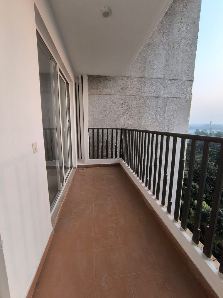 Balcony, signature-global-city 2 Bedroom 990 Sq.Ft. Apartment In Sector 37d Gurgaon 9383823