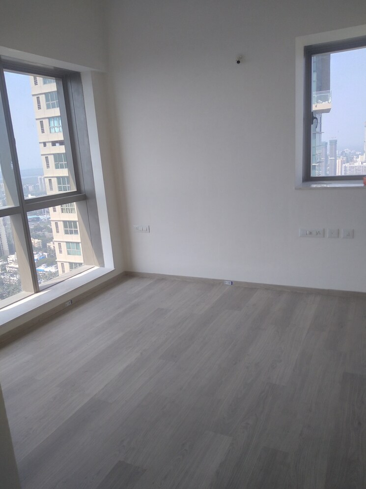 Room, sheth-auris-serenity-tower-1 3.5 Bedroom 1950 Sq.Ft. Apartment In Malad West Mumbai 9383837