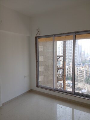 Furnished Amenities in 1 BHK Apartment at Avant Hillway, Goregaon East – for Rent
