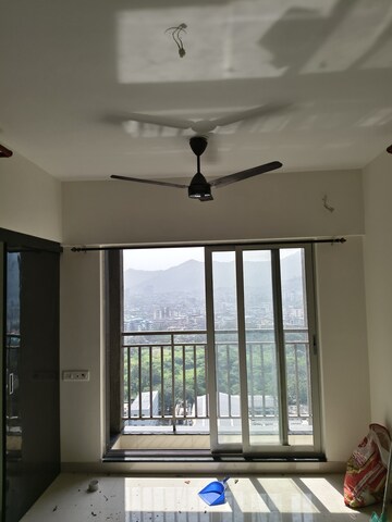 Room in 1 BHK Apartment at Hubtown Greenwoods, Vartak Nagar – for Rent