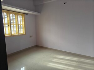 Room in 2 BHK Builder Floor at Devarachikkana Halli – for Rent