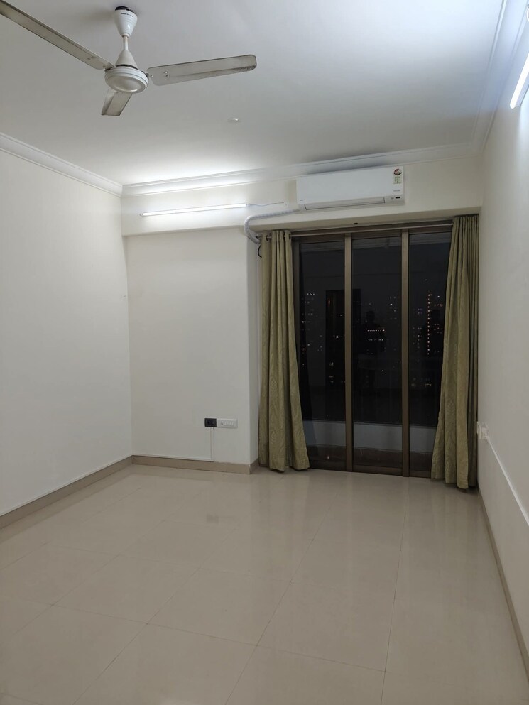 Room, satellite-tower 2 Bedroom 1420 Sq.Ft. Apartment In Goregaon East Mumbai 9383891
