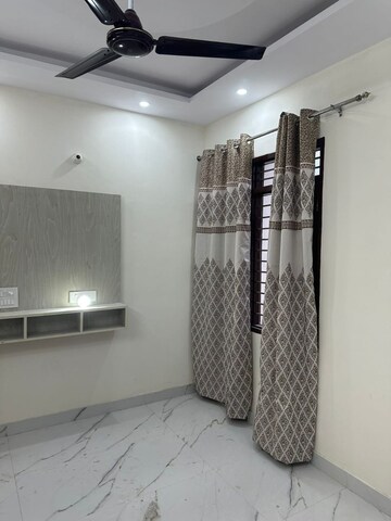 Building Lobby in 1 BHK Builder Floor at Sector 115 – for Sale
