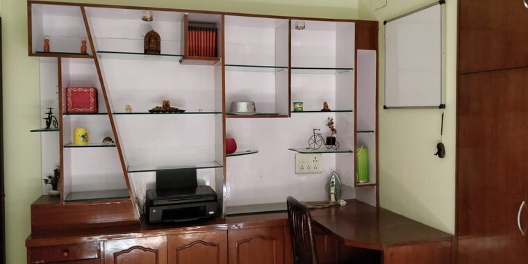 Kitchen, mayur vihar 2.5 Bedroom 1250 Sq.Ft. Apartment In Mayur Vihar Delhi 9383893