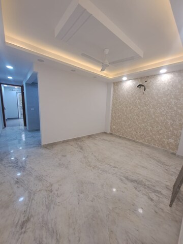 Room in 3 BHK Builder Floor at Malviya Nagar – for Rent