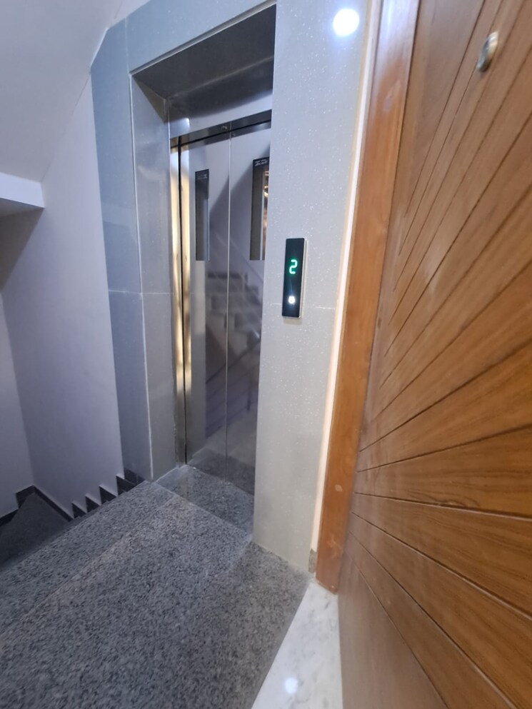 undefined, malviya nagar 3 Bedroom 1400 Sq.Ft. Builder Floor In Malviya Nagar Delhi 9383892