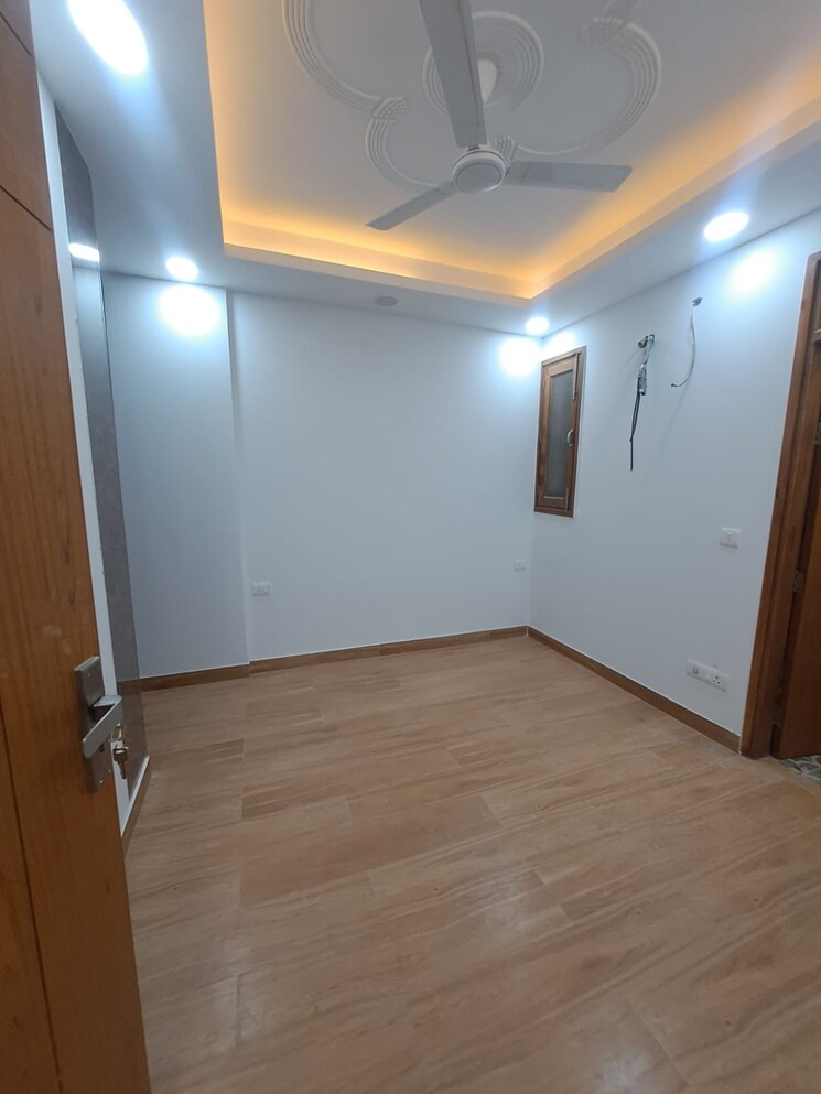 Room, malviya nagar 3 Bedroom 1400 Sq.Ft. Builder Floor In Malviya Nagar Delhi 9383892