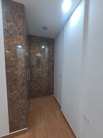 Furnished Amenities in 3 BHK Builder Floor at Malviya Nagar – for Rent