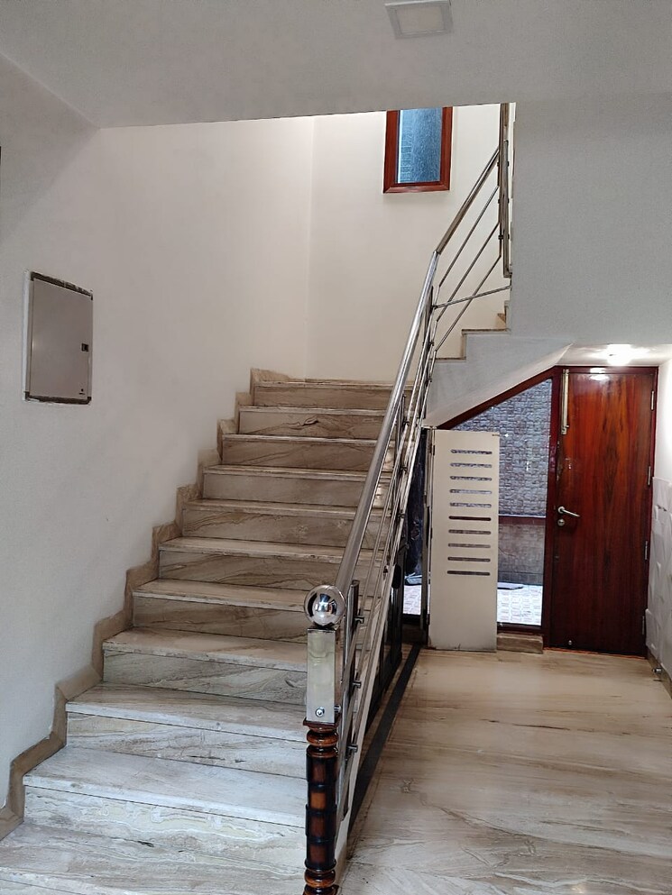 undefined, sarita-vihar-pocket-j-rwa 3 Bedroom 1750 Sq.Ft. Apartment In Sarita Vihar Delhi 9383905