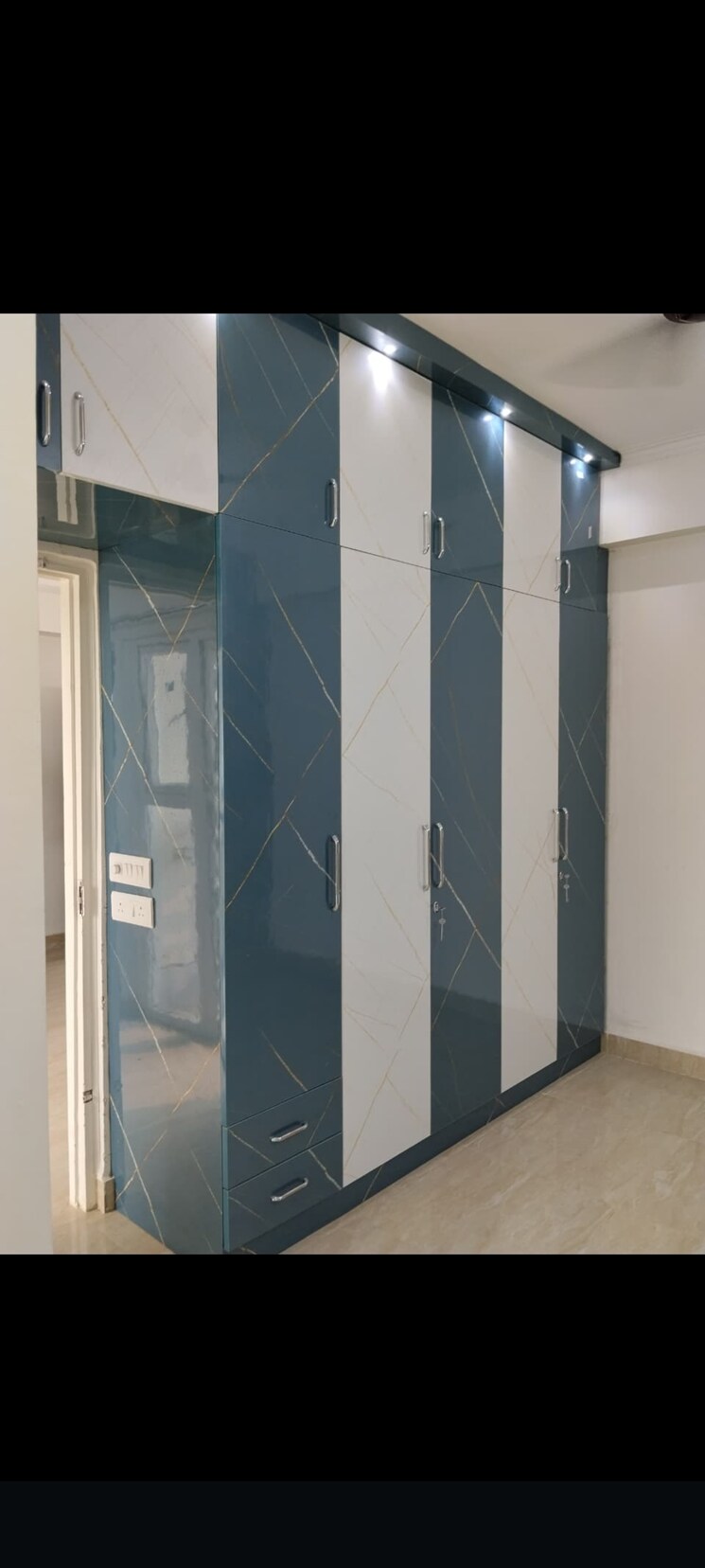 undefined, gaur-city-2-14th-avenue 1 Bedroom 550 Sq.Ft. Apartment In Sector 16c Greater Noida Greater Noida 9383904