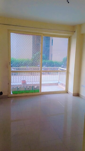 Room in 3 BHK Apartment at Conscient Habitat Residences, Sector 78 – for Rent