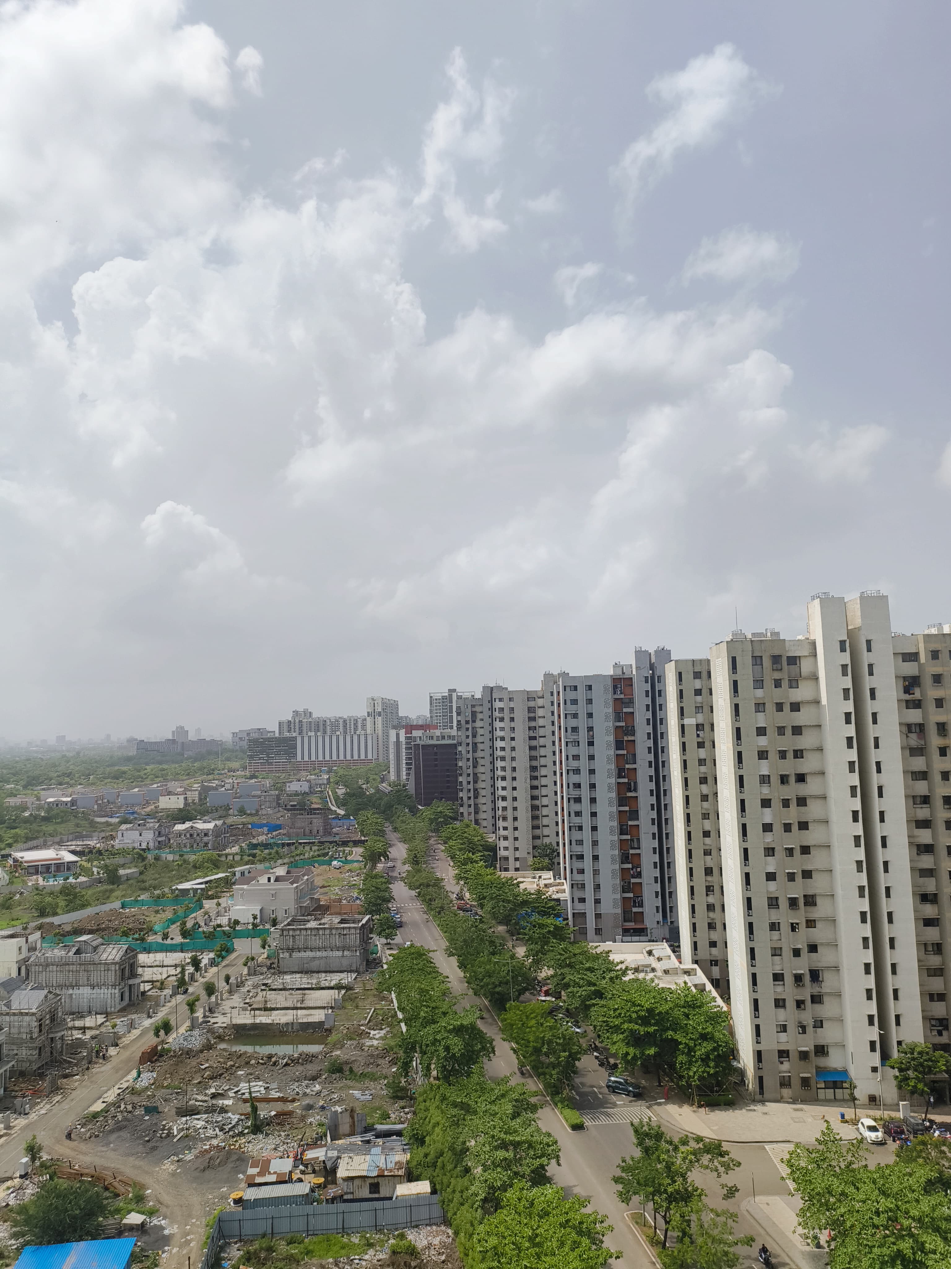 1 BHK Apartment For Sale in Lodha Lakeshore Greens