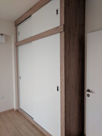 Room in 4 BHK Apartment at DLF Regal Gardens, Sector 90 – for Rent