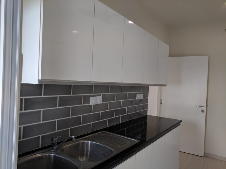 Kitchen, dlf-regal-gardens 4 Bedroom 2215 Sq.Ft. Apartment In Sector 90 Gurgaon 9383936