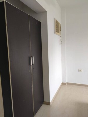 Furnished Amenities in 1.5 BHK Apartment at Lodha Casa Rio, Dombivli East – for Rent