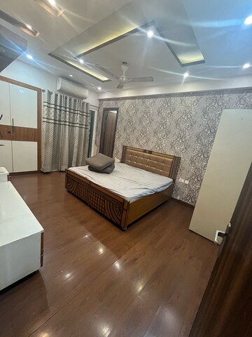 Master Bedroom in 3 BHK Apartment at Apex Golf Avenue Sports City, Sport City 1 – for Rent