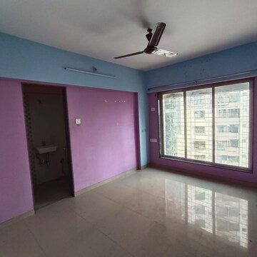 Room in 2 BHK Apartment at Pushkraj Apartments, Goregaon East – for Rent