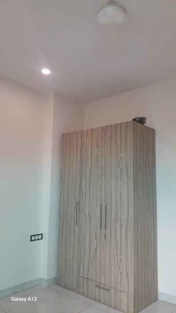 Building Lobby in 4 BHK Builder Floor at Sector 49 – for Rent