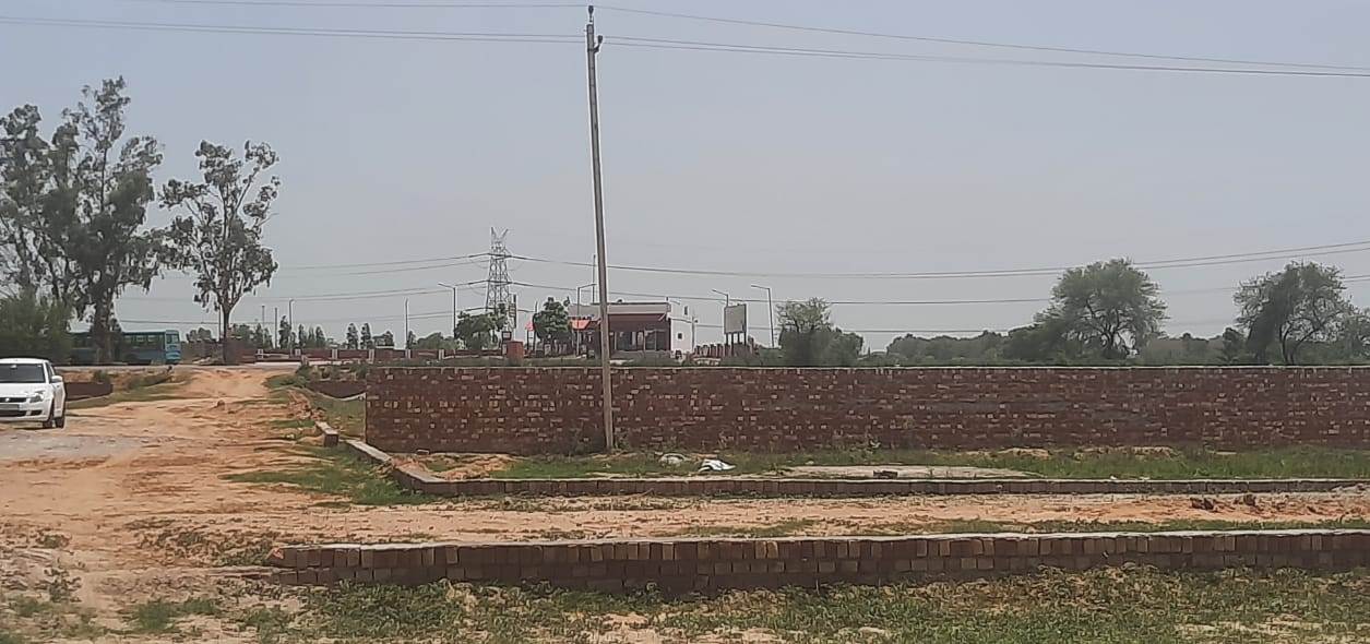 Plot For Sale in Jewar