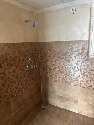 Bathroom in 2.5 BHK Apartment at VVIP Homes, Gaur City 2 – for Rent