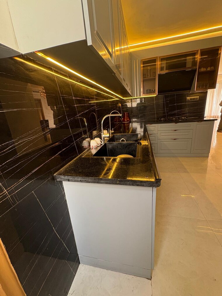 Kitchen, ardee-city 4 Bedroom 2700 Sq.Ft. Builder Floor In Sector 52 Gurgaon 9383973