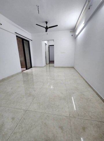 1 BHK Apartment For Rent in Lodha Palava City Lakeshore Greens, Dombivli East